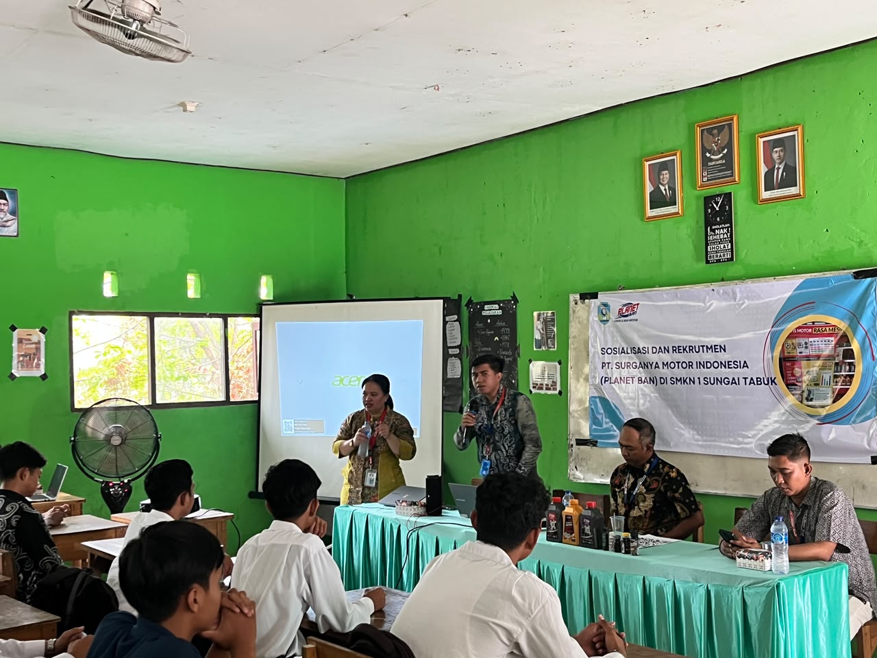 Jembatani Dunia Kerja, BKK SMK Negeri 1 Sungai Tabuk Gandeng Planet Ban Gelar Rekrutmen Terpusat